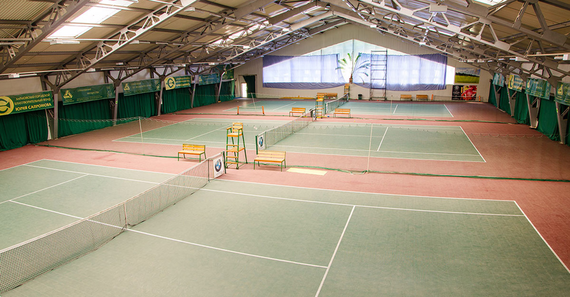 Теннисный корт на Дмитриевской