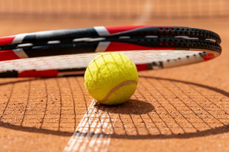 tennis-racket-ball